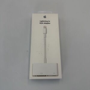 Apple Lightning To VGA Adapter MD825AM/A A1439 White IPhone IPad Projector